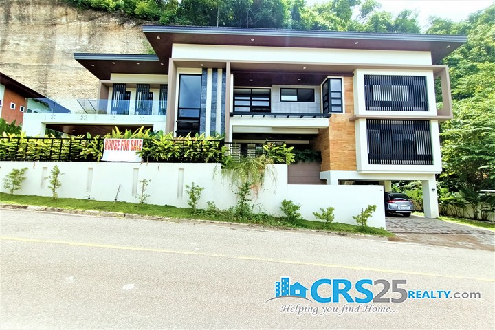House for Sale in Maria Luisa 1